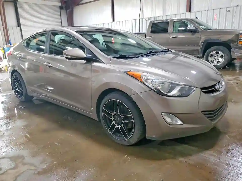 5NPDH4AE6DH391983 2013 HYUNDAI ELANTRA-3