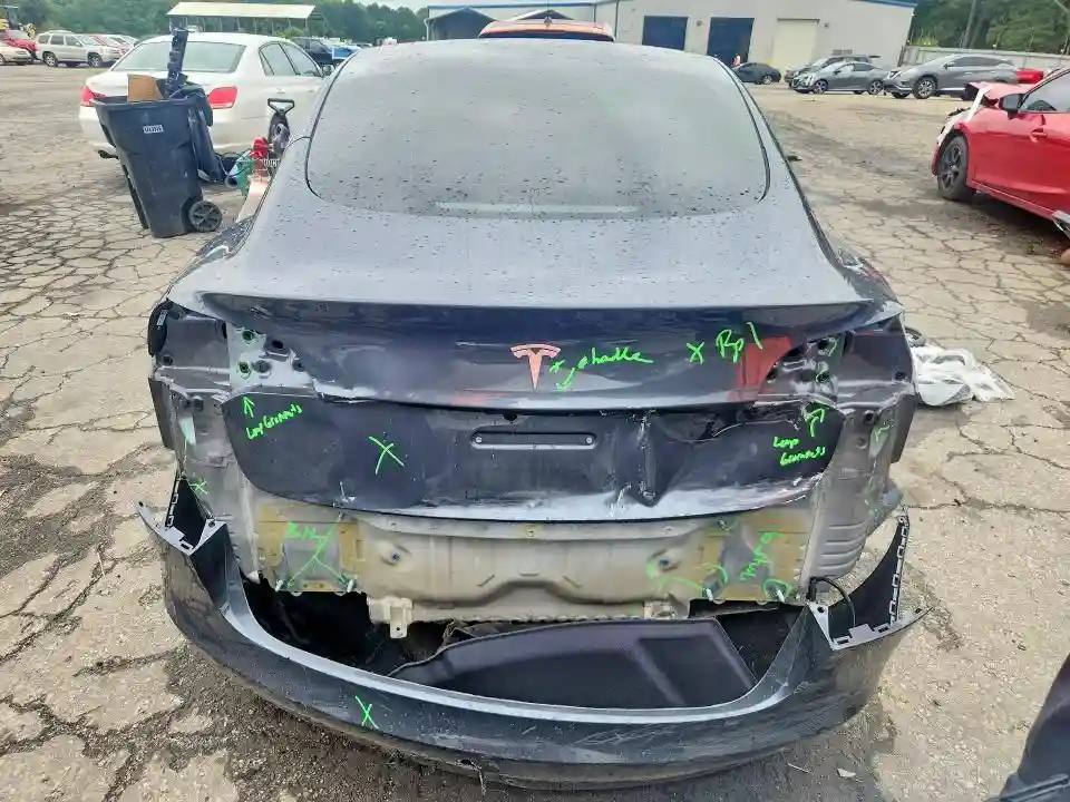 5YJ3E1EA3PF680266 2023 TESLA MODEL 3-5