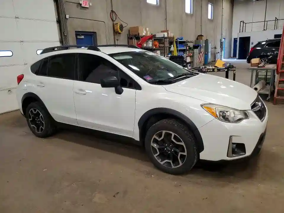 JF2GPAAC8HG274723 2017 SUBARU CROSSTREK-3