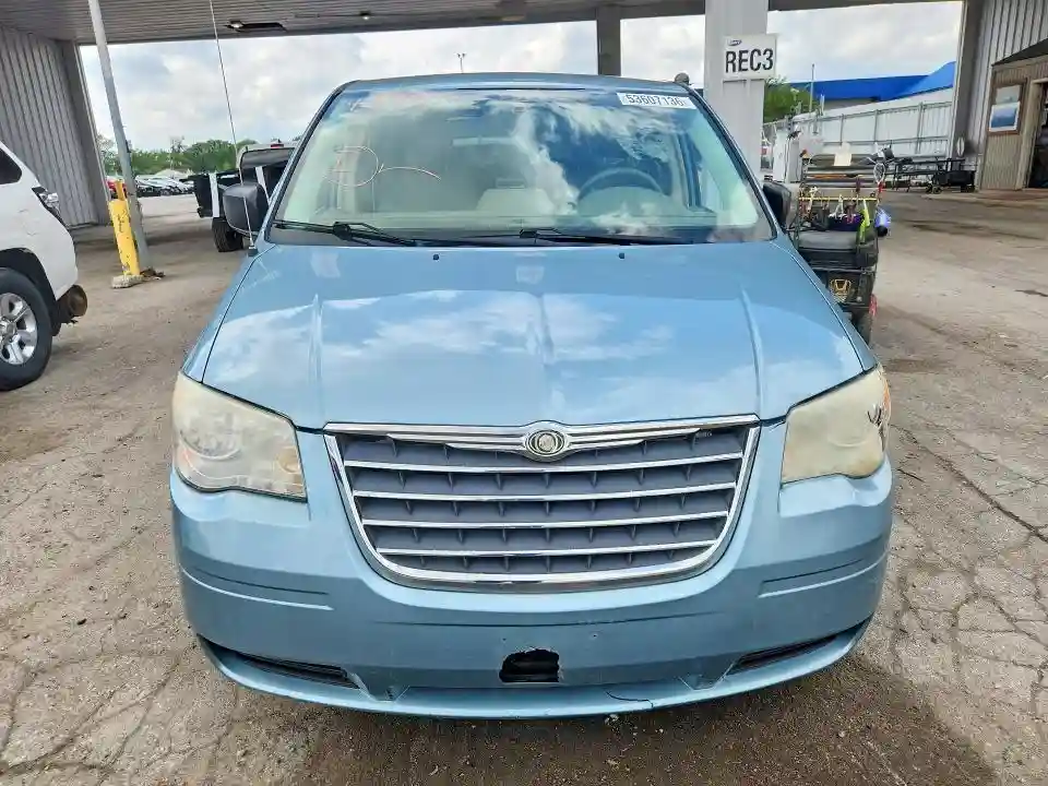 2A4RR4DE0AR215051 2010 CHRYSLER TOWN CNTRY-4
