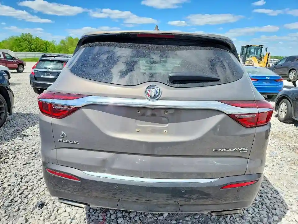 5GAEVAKW4JJ163083 2018 BUICK ENCLAVE-5