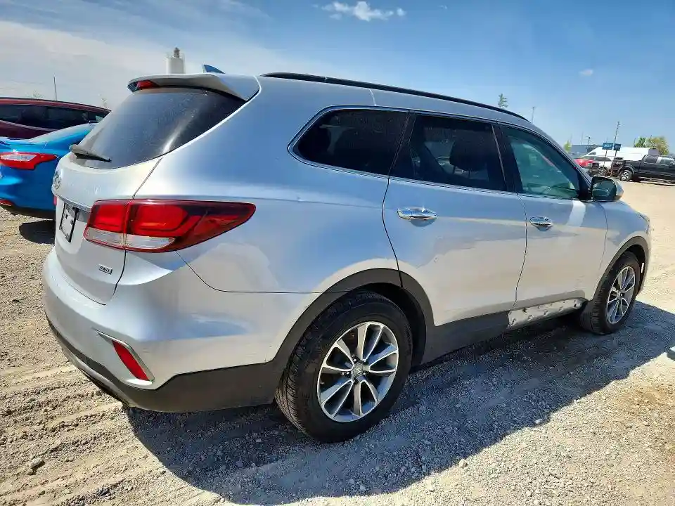 KM8SMDHF9HU179197 2017 HYUNDAI SANTA FE-2
