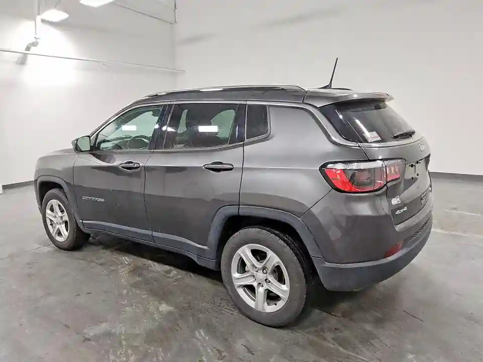 3C4NJDBN7PT531275 2023 JEEP COMPASS-1