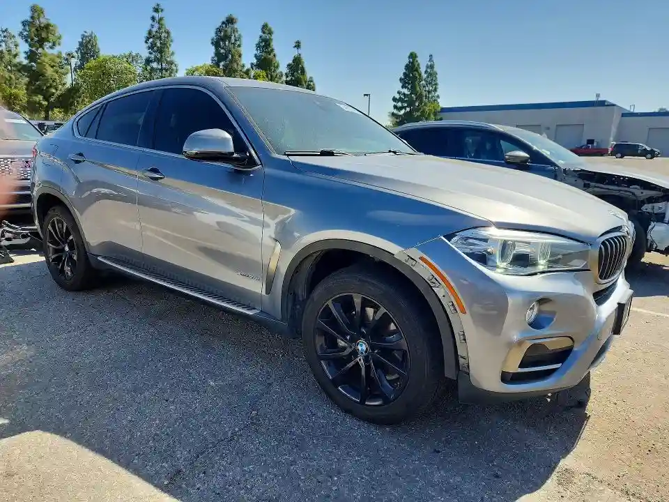 5UXKU2C57J0X49569 2018 BMW X6-3