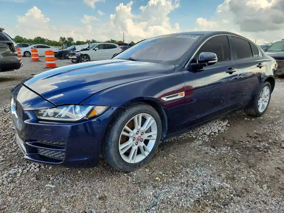 SAJAD4FX4JCP34355 2018 JAGUAR XE-0