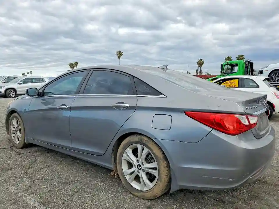 5NPEC4AC7DH711426 2013 HYUNDAI SONATA-1
