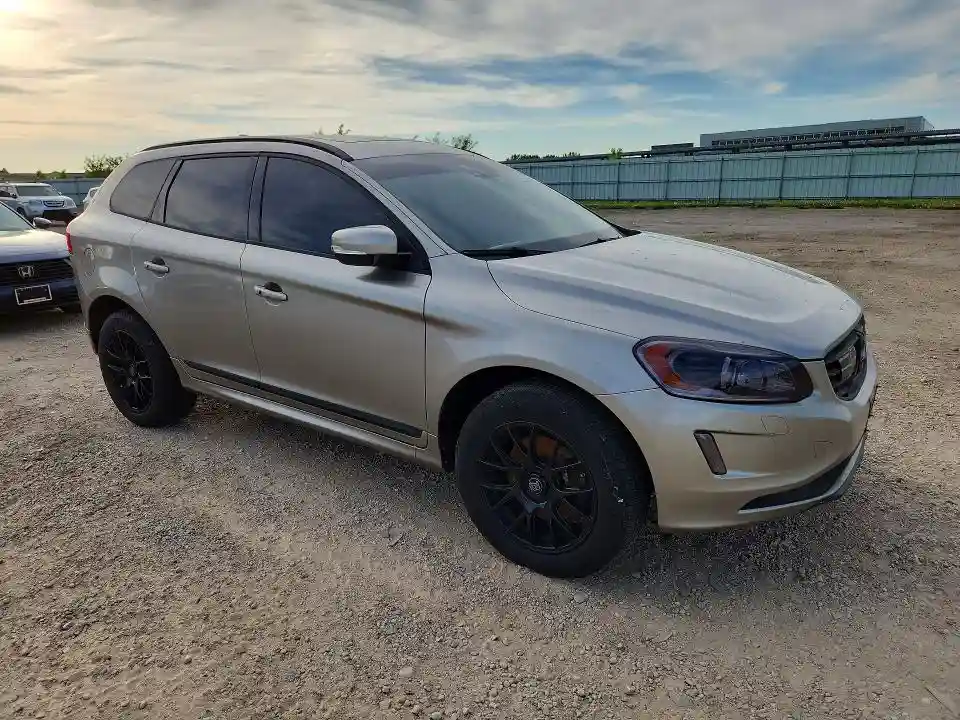 YV4612RM5G2787323 2016 VOLVO XC60-3