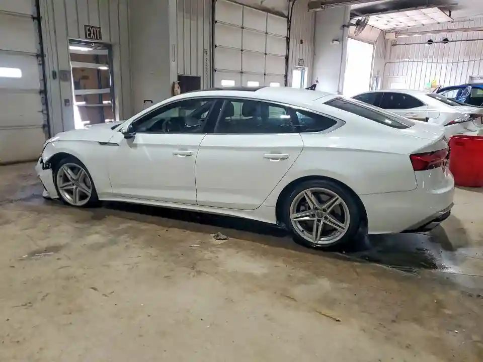 WAUDACF58MA015104 2021 AUDI A5-1