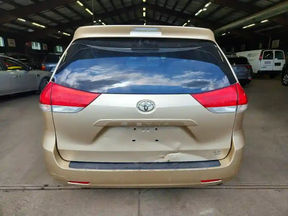 5TDJK3DC3CS046427 2012 TOYOTA SIENNA-5