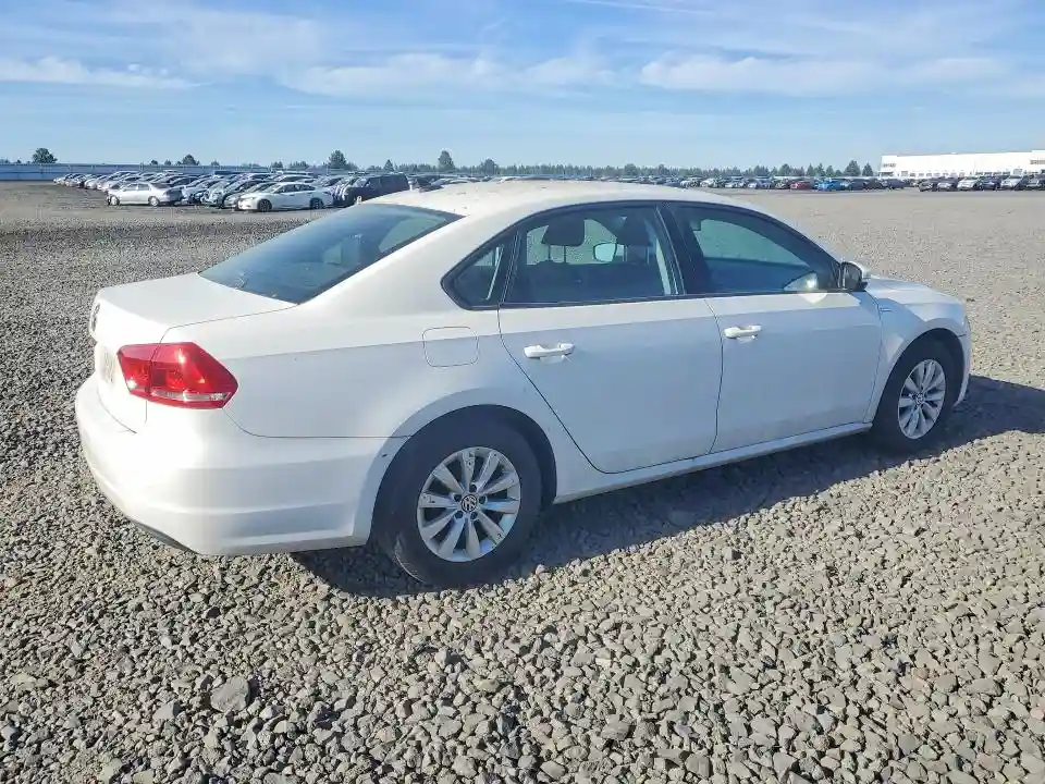 1VWAP7A35DC142055 2013 VOLKSWAGEN PASSAT-2