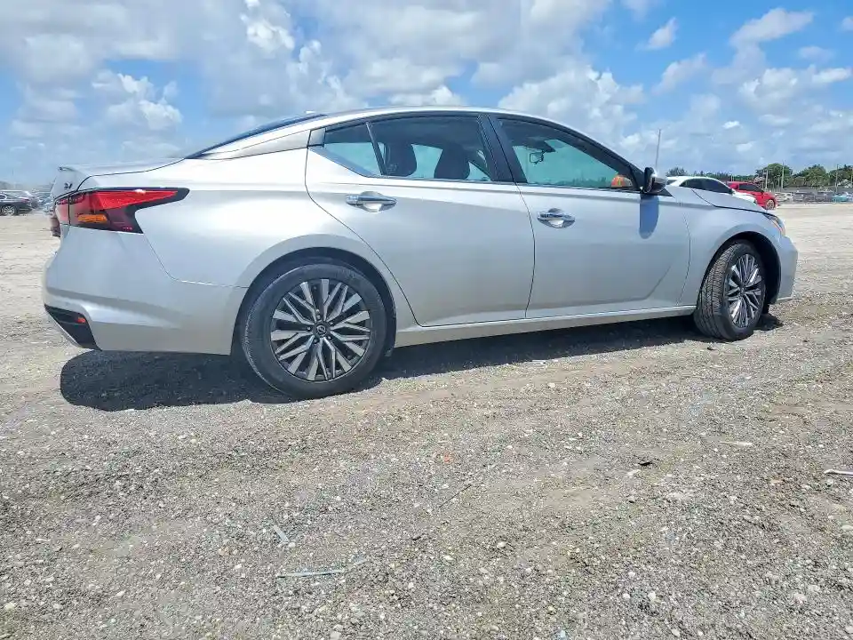 1N4BL4DV1PN341794 2023 NISSAN ALTIMA-2