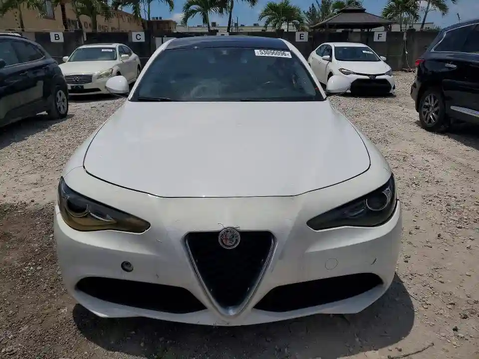 ZARFAEDN8H7550355 2017 ALFA ROMEO GIULIA-4