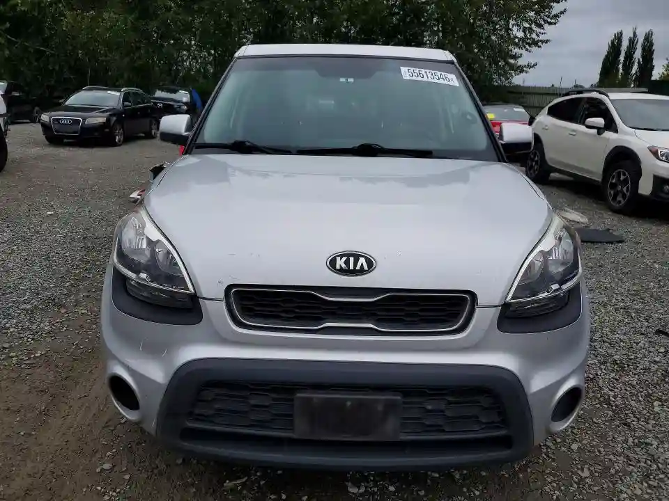 KNDJT2A50D7568800 2013 KIA SOUL-4