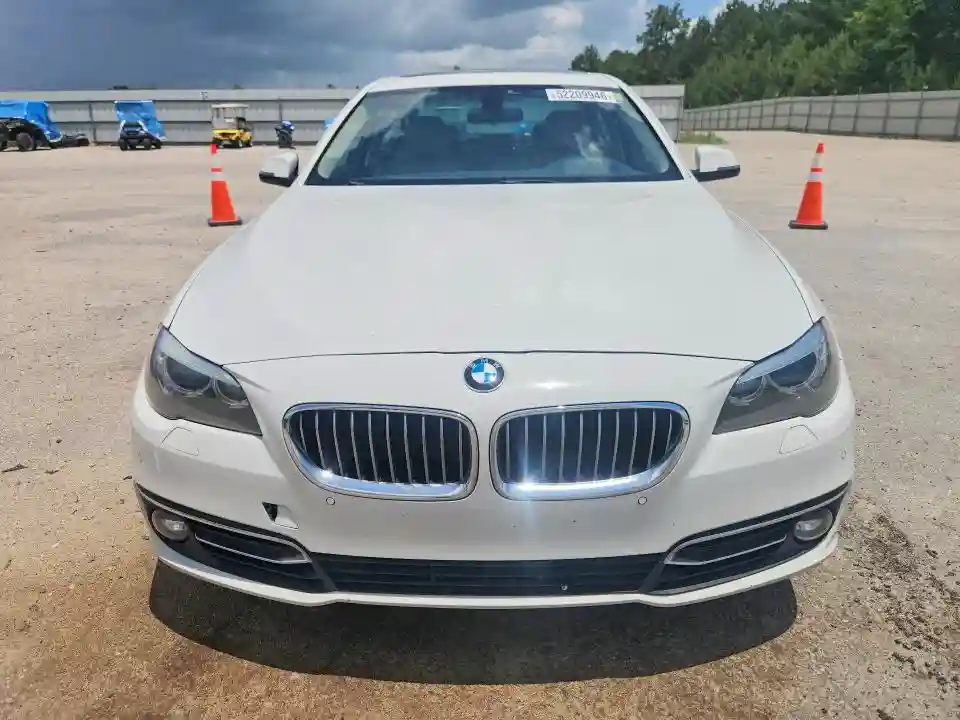 WBAXA5C5XGD691876 2016 BMW 5 SERIES-4