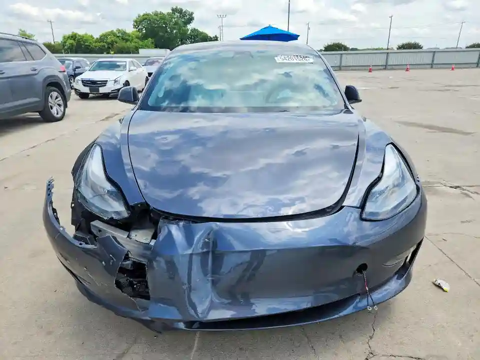 5YJ3E1EA7PF618756 2023 TESLA MODEL 3-4