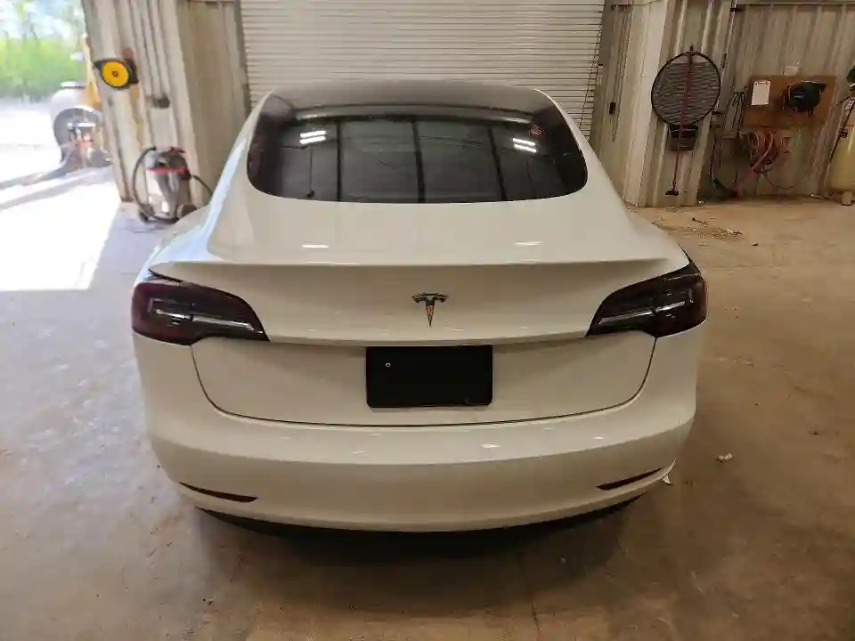 5YJ3E1EA1PF435160 2023 TESLA MODEL 3-5