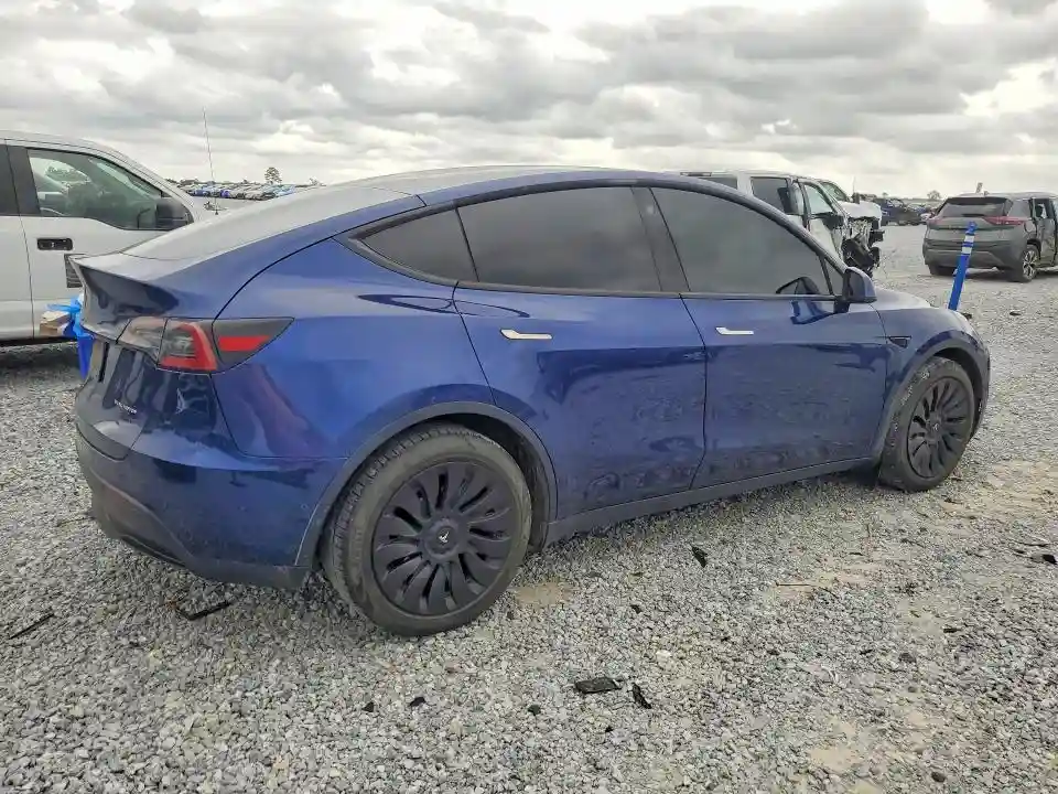 7SAYGDEE3NF443510 2022 TESLA MODEL Y-2