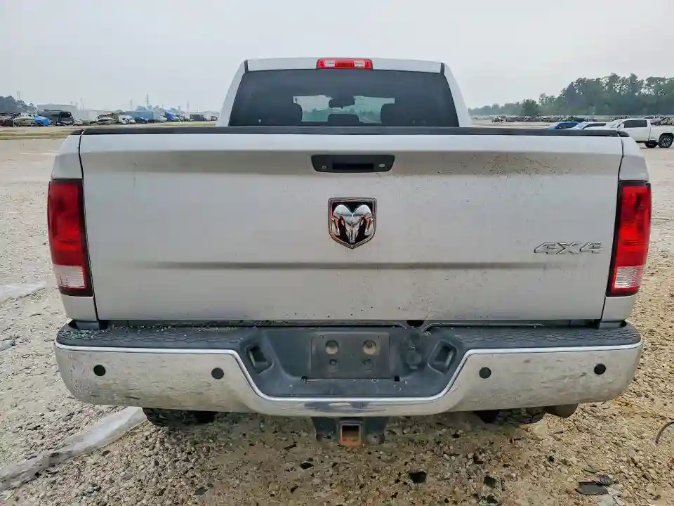 3C6UR5CL9FG511423 2015 RAM 2500-5