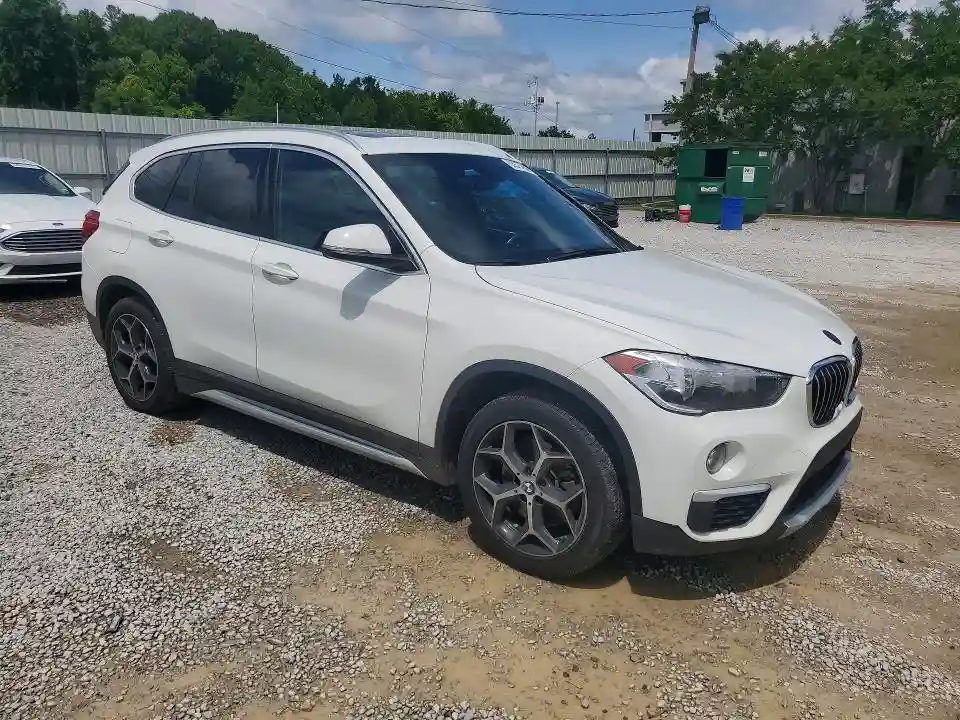WBXHU7C31J5L07738 2018 BMW X1-3