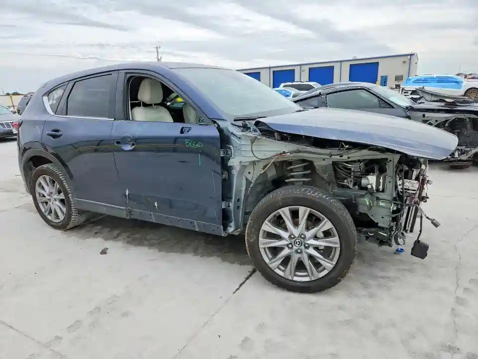 JM3KFBDM6M0460390 2021 MAZDA CX-5-3