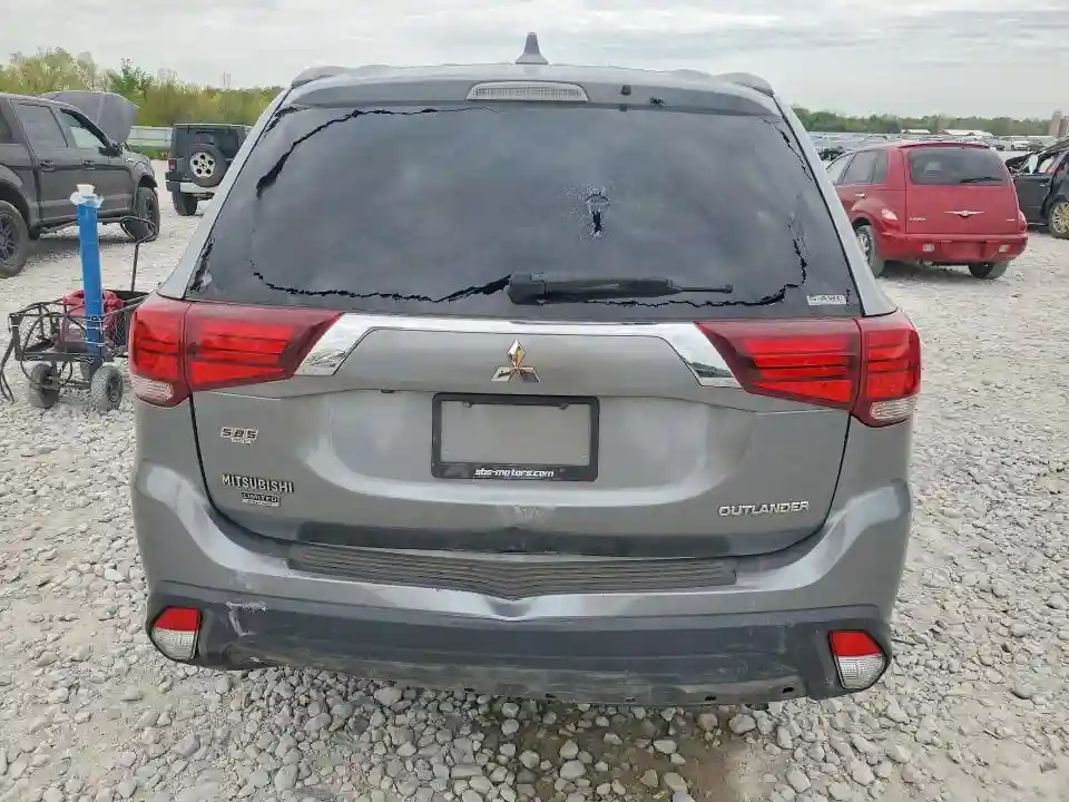 JA4AZ3A3XJZ031218 2018 MITSUBISHI OUTLANDER-5