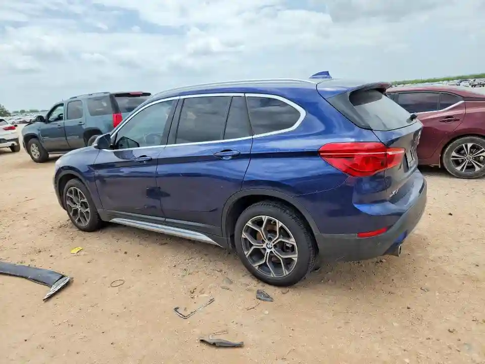 WBXJG7C07L5P29031 2020 BMW X1-1
