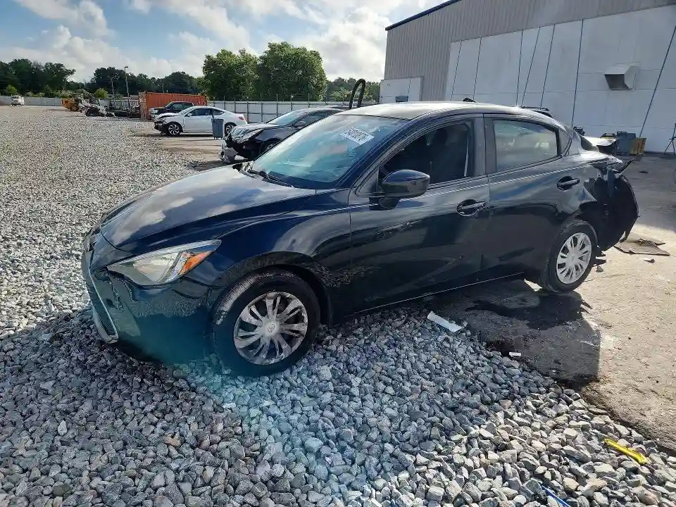 3MYDLBYV6KY503028 2019 TOYOTA YARIS-0