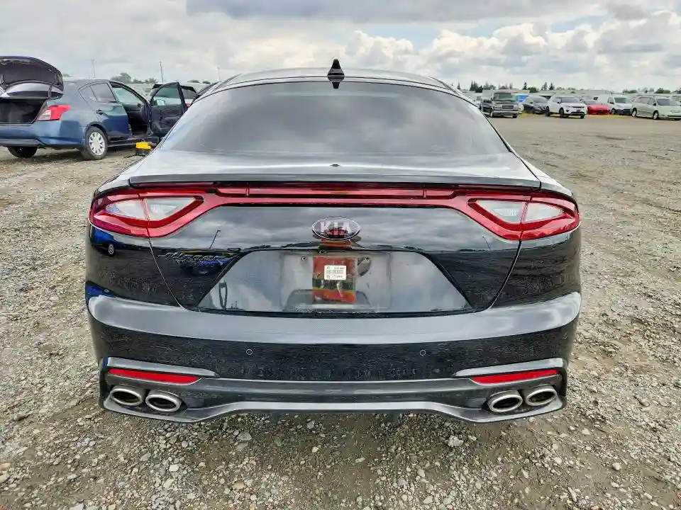 KNAE15LA2J6031346 2018 KIA STINGER-5
