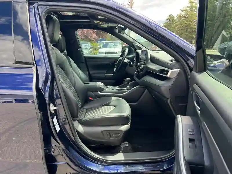 5TDJZRBH9NS163042 2022 TOYOTA HIGHLANDER-4