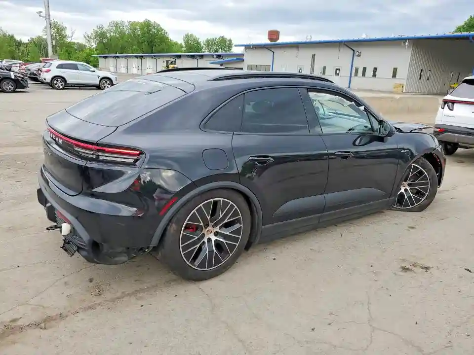 WP1AB2XA9SL153661 2025 PORSCHE MACAN 4S-2