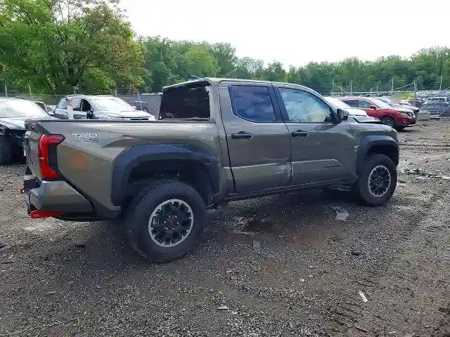 3TMLB5JN9SM182263 2025 TOYOTA TACOMA TRD-2