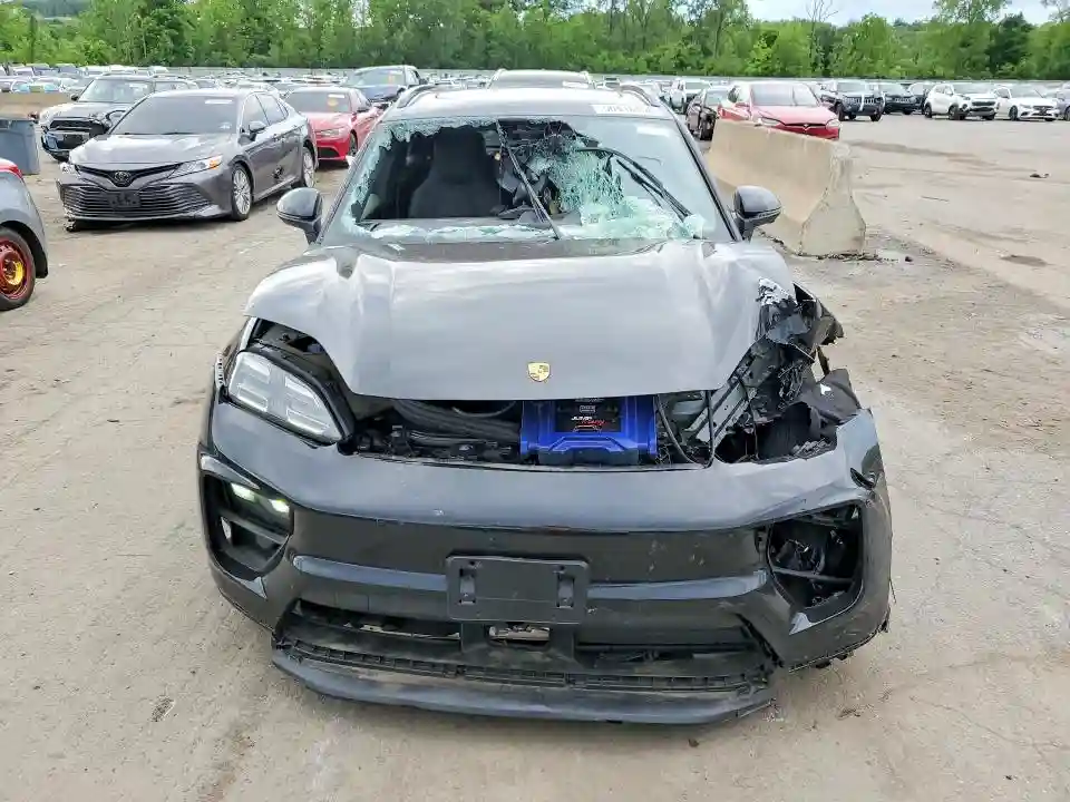 WP1AB2XA9SL153661 2025 PORSCHE MACAN 4S-4
