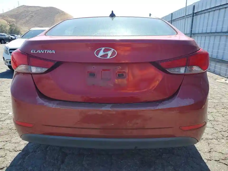 5NPDH4AE9FH558047 2015 HYUNDAI ELANTRA-5