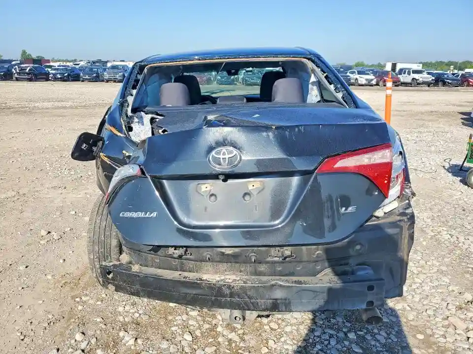 5YFBURHE7JP840821 2018 TOYOTA COROLLA-5
