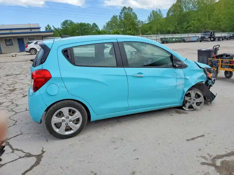 KL8CB6SA3MC714704 2021 CHEVROLET SPARK-2