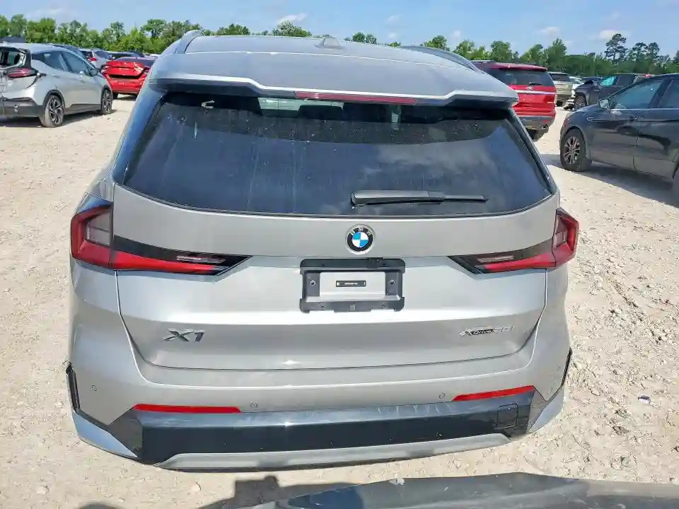 WBX73EF0XS5175603 2025 BMW X1-5