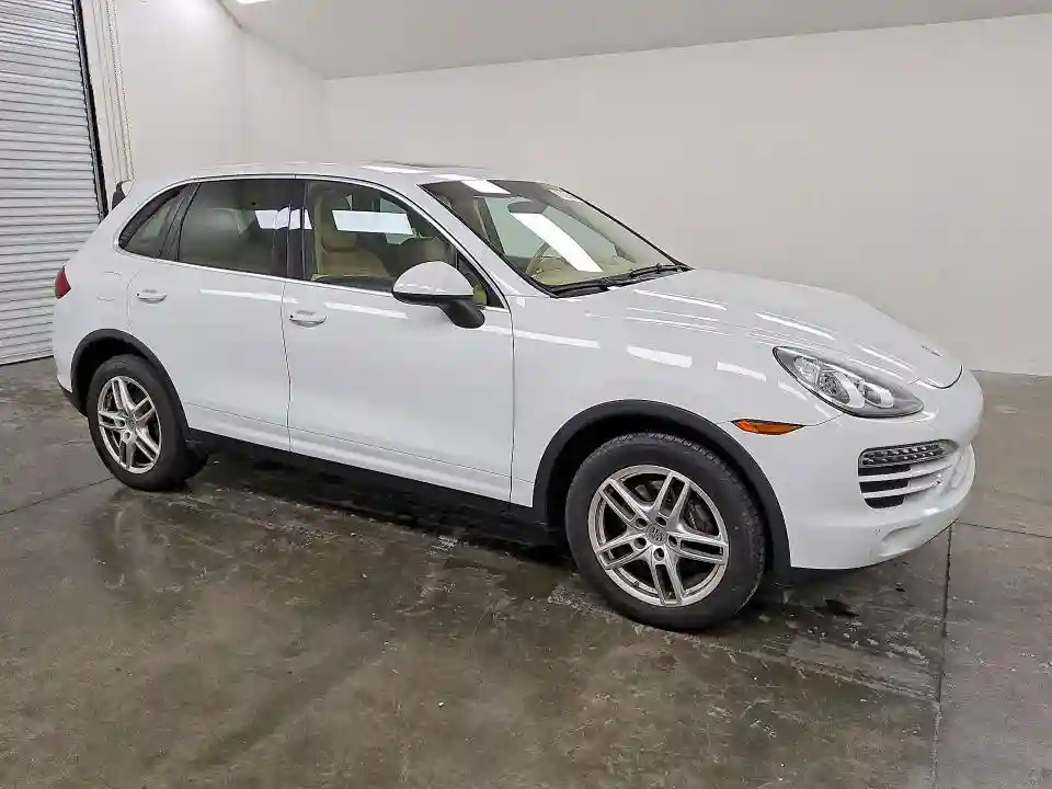 WP1AA2A23DLA19707 2013 PORSCHE CAYENNE-3