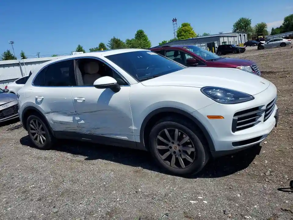 WP1AA2AY9KDA06830 2019 PORSCHE CAYENNE-3