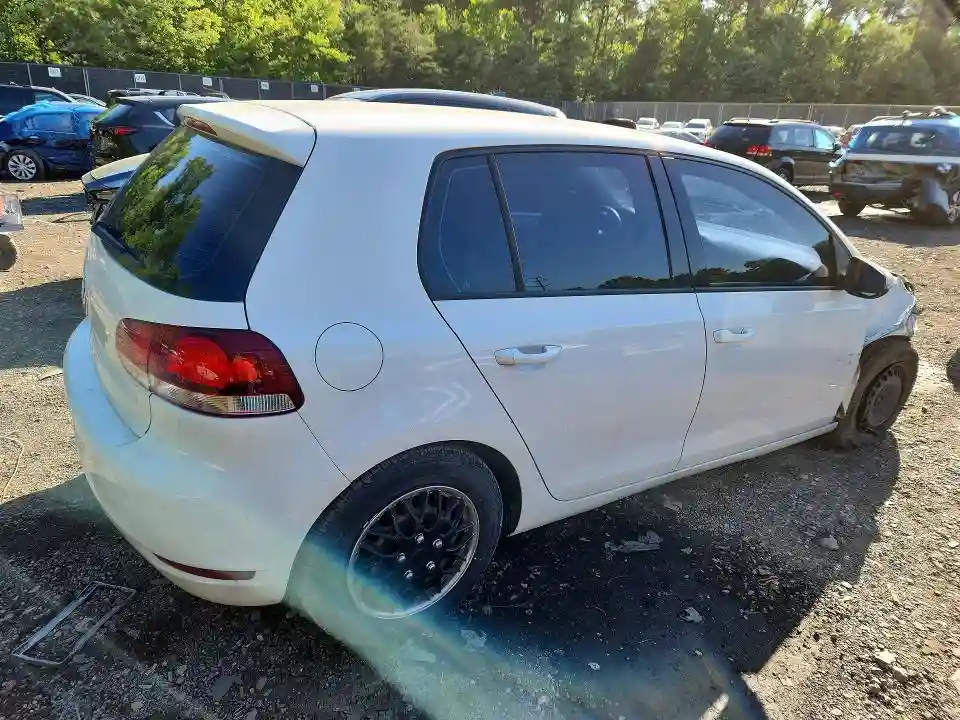 WVWDB7AJXAW251733 2010 VOLKSWAGEN GOLF-2