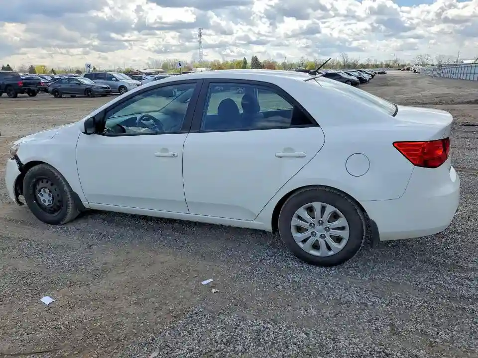 KNAFT4A20D5661185 2013 KIA FORTE-1