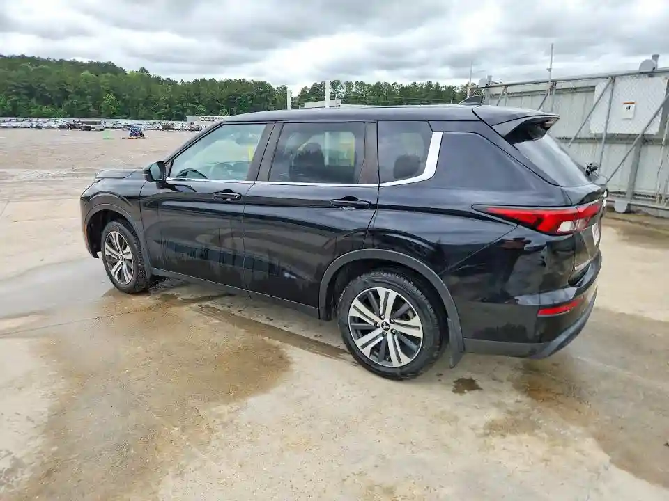 JA4J3TA82NZ050753 2022 MITSUBISHI OUTLANDER-1