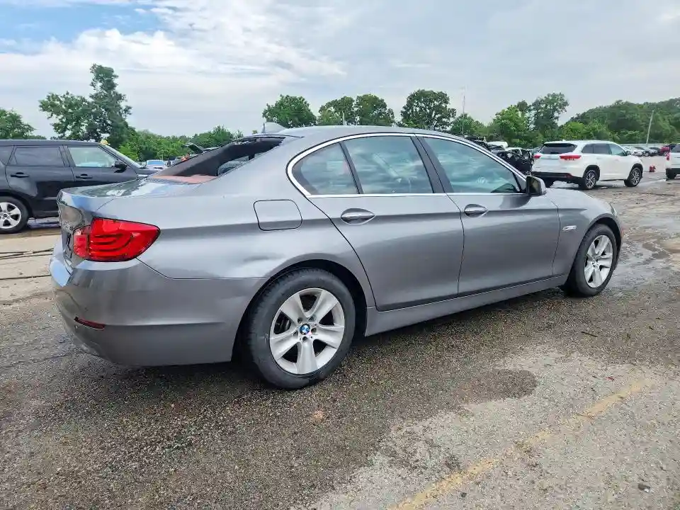 WBAXH5C5XDD110898 2013 BMW 5 SERIES-2