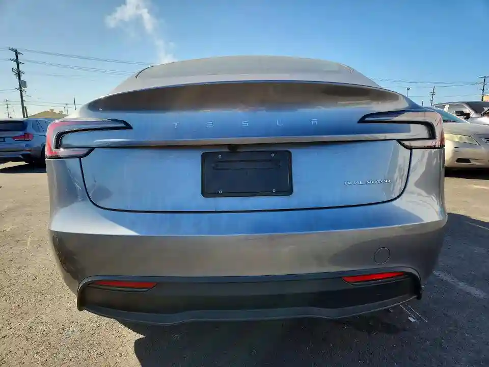 5YJ3E1EB3SF968628 2025 TESLA MODEL 3-5