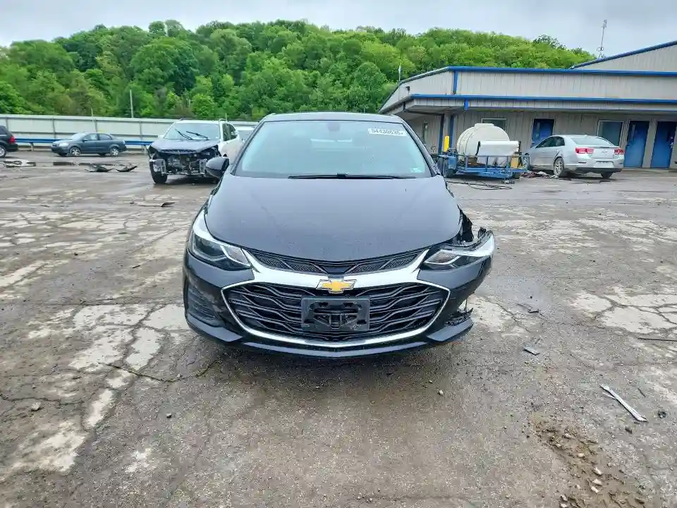 1G1BE5SM8K7117335 2019 CHEVROLET CRUZE-4