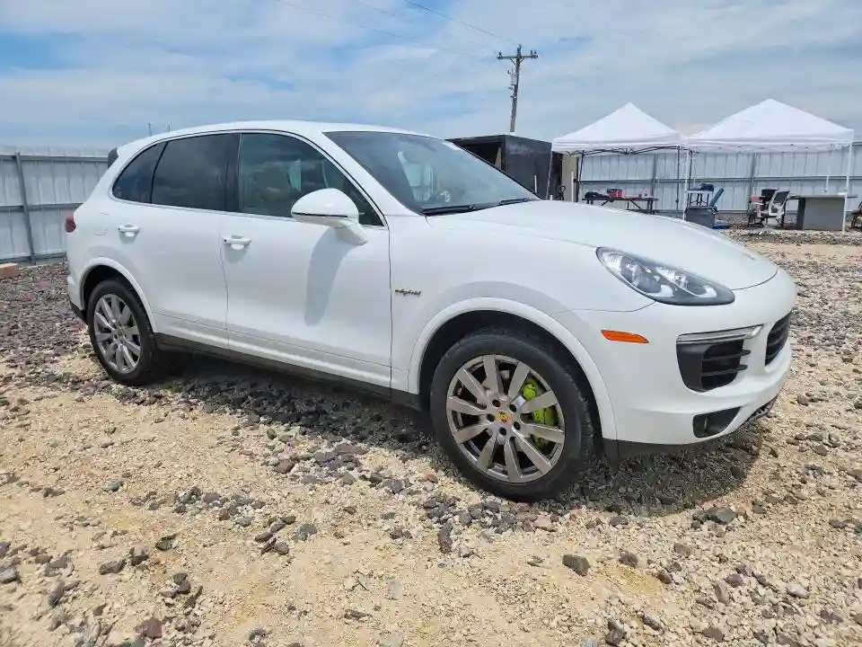WP1AE2A21GLA62953 2016 PORSCHE CAYENNE-3
