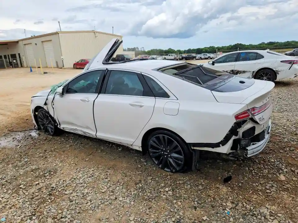 3LN6L5E92LR613971 2020 LINCOLN MKZ-1