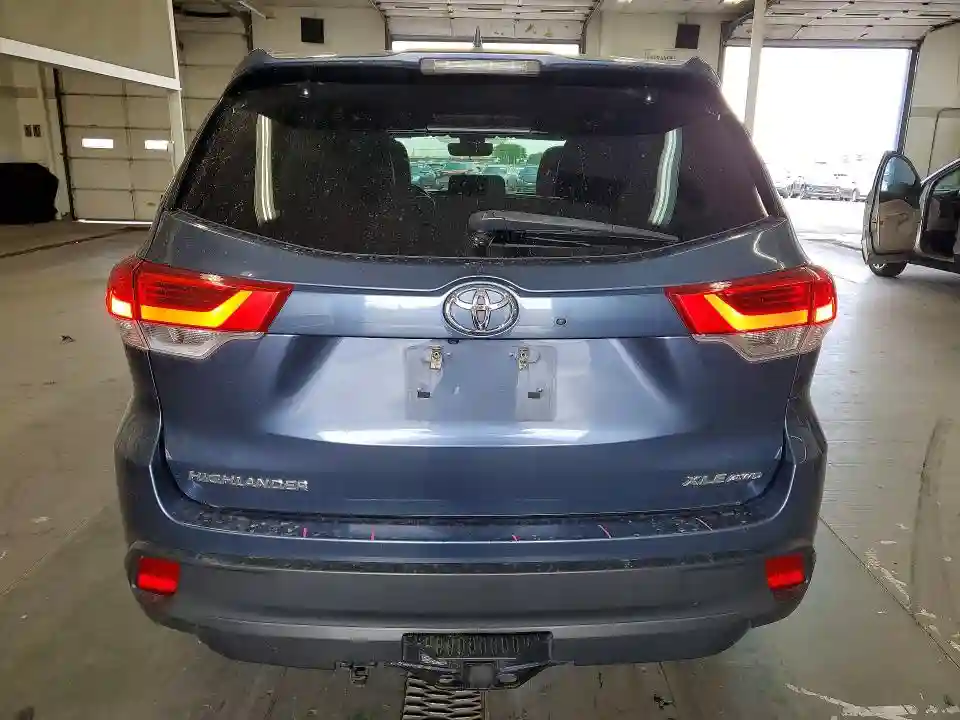 5TDJZRFH0HS511535 2017 TOYOTA HIGHLANDER-5