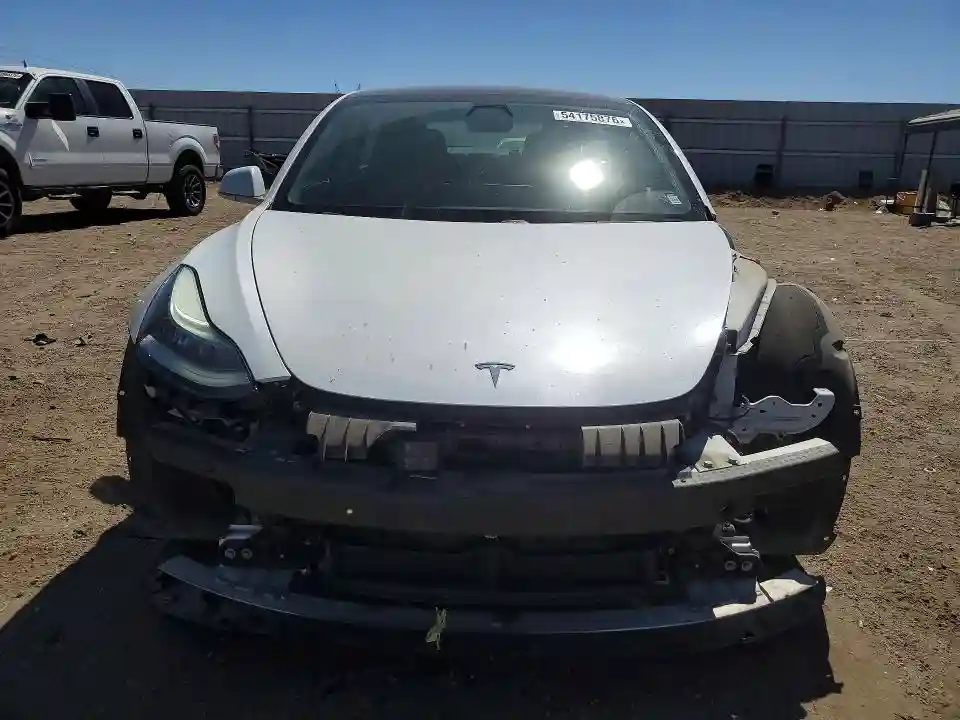 5YJ3E1EB2LF801517 2020 TESLA MODEL 3-4
