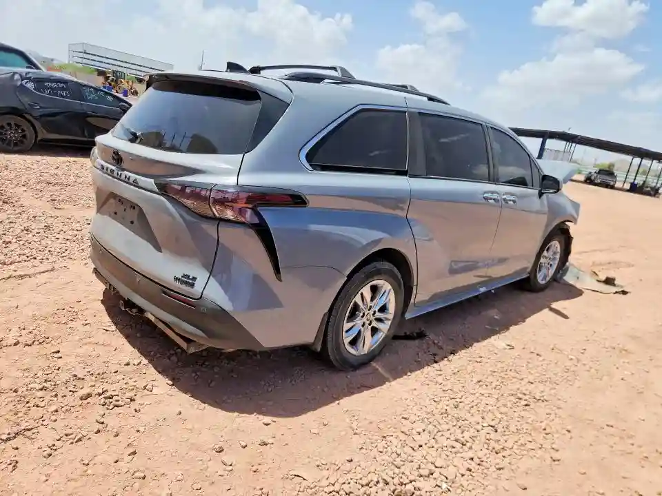 5TDCSKFC2PS103139 2023 TOYOTA SIENNA-2