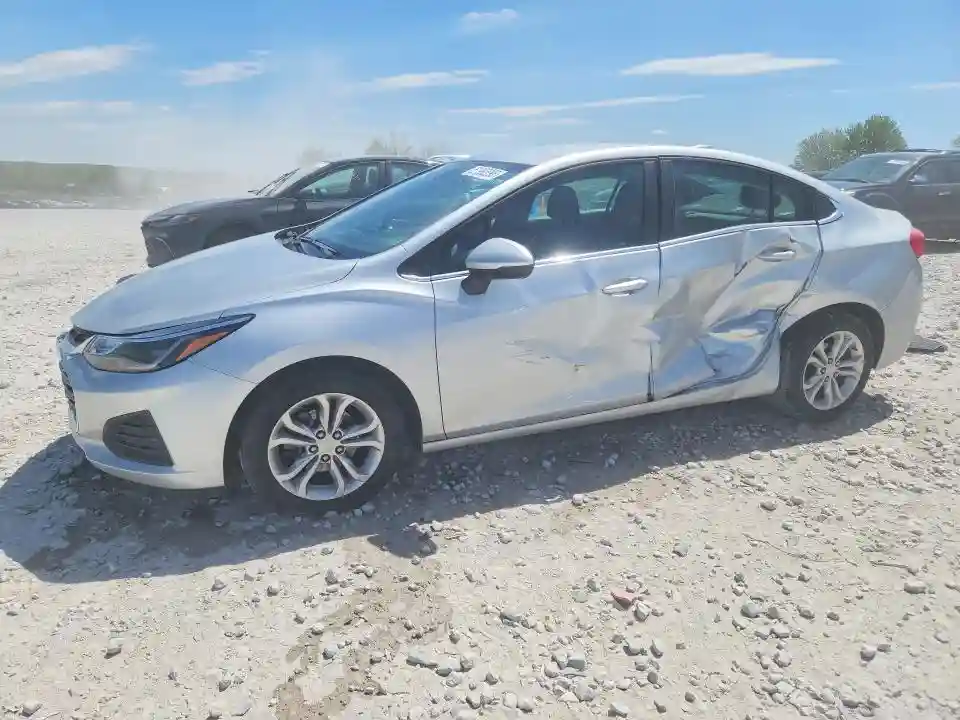 1G1BE5SM9K7120437 2019 CHEVROLET CRUZE-0